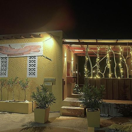 The Dive Hut - Boutique Apartments クラレンダイク エクステリア 写真